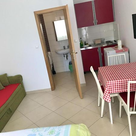 Apartment Ally Crikvenica Bagian luar foto