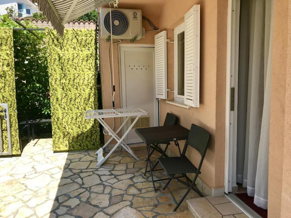 Apartment Ally Crikvenica Bagian luar foto